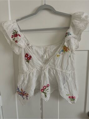 Anthropologie White Embroidered Flutter-Sleeve Women's Top